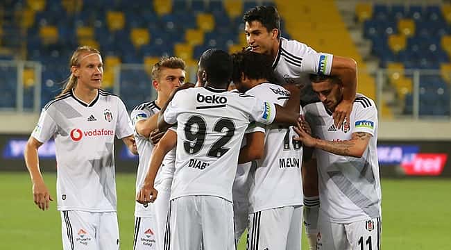 Beşiktaş, Sivasspor'u solladı! Üçüncülüğü kaptı