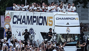 Real Madrid, İspanya'da Devler Ligi'ni böyle kutladı